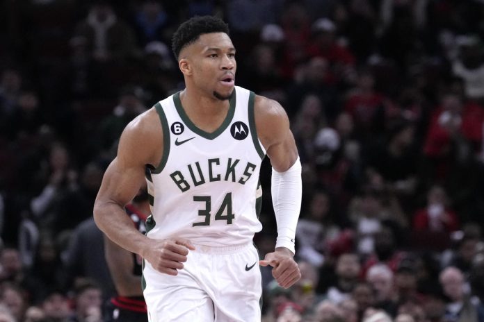 bucks-star-giannis-antetokounmpo-out-vs.-miami-after-knocking-knees-with-heat-player