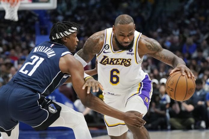lakers-wipe-out-27-point-deficit-to-beat-the-mavericks