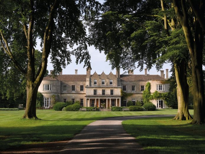 the-best-country-hotels-and-manor-houses-in-the-uk-for-spas,-romance-and-families