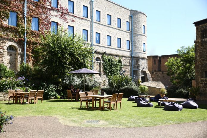 best-hotels-in-oxford-2023:-where-to-stay-for-location-and-culture