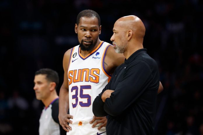 kevin-durant-makes-phoenix-suns-debut-in-win-over-charlotte-hornets