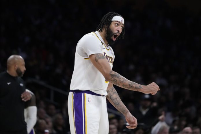 hernandez:-anthony-davis-gives-lakers-hope-so-long-as-he’s-on-the-court