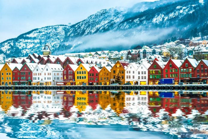 fjord-fiesta:-the-best-bars-and-nightlife-in-bergen,-norway’s-second-city