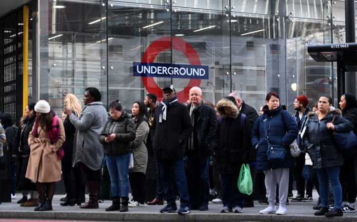 tube-strike-–-latest:-london-brought-to-a-standstill-as-tfl-workers-walk-out-for-24-hours