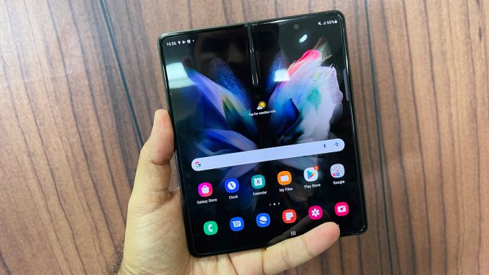 foldable-phones-are-set-for-some-major-growth