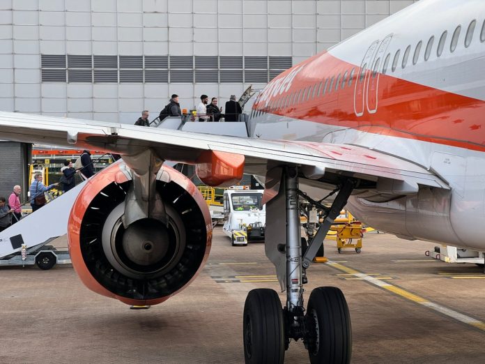 180,000-gatwick-passengers-hit-as-easyjet-cancels-hundreds-of-summer-flights