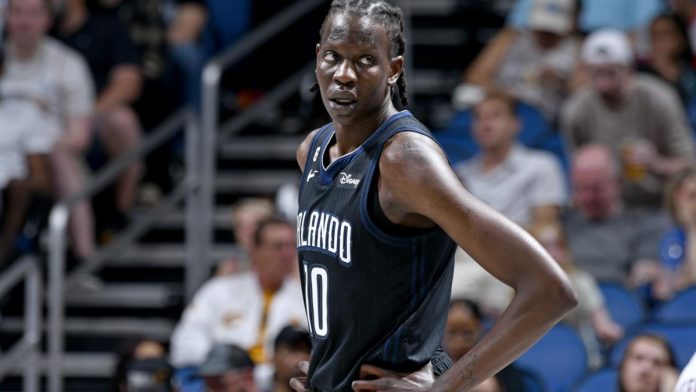 suns-sign-bol-bol-to-one-year-deal,-trade-backup-point-guard-payne-for-pick