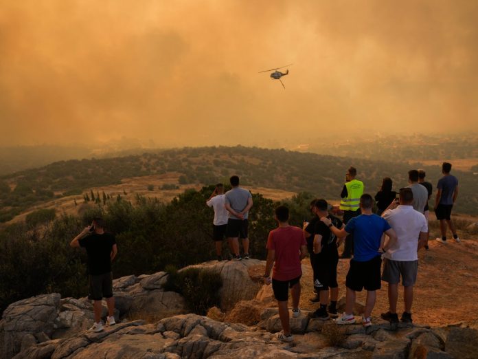 families-unable-to-cancel-summer-holidays-despite-extreme-heat-warnings-and-wildfires