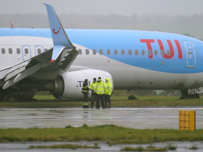 storm-babet-travel-advice-–-latest:-transport-chaos-as-plane-skids-off-runway-and-drivers-issued-flood-warning