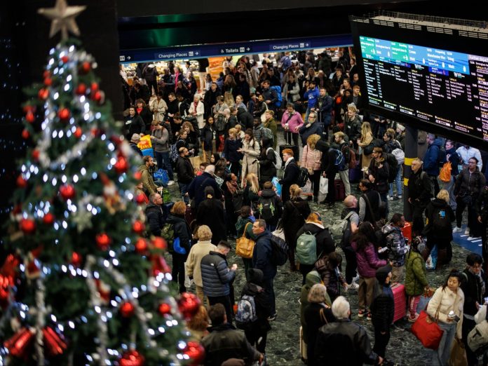 christmas-eve-travel-chaos-warning-as-millions-drive-home-and-london-stations-closed-–-live