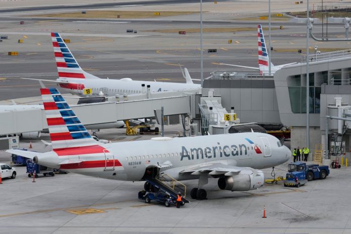 american-airlines-flight-diverted-to-houston-due-to-report-of-an-oven-fire
