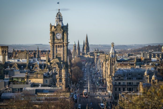 edinburgh-set-to-charge-airbnb-owners-extra-in-bid-to-tackle-rubbish