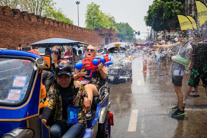 drenched-by-super-soakers-and-blasted-by-buckets-of-water:-celebrating-songkran-in-chiang-mai