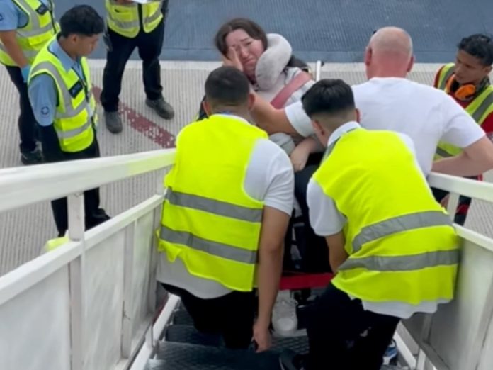 wheelchair-user-‘distraught’-after-disembarking-ordeal-from-plane-in-costa-rica